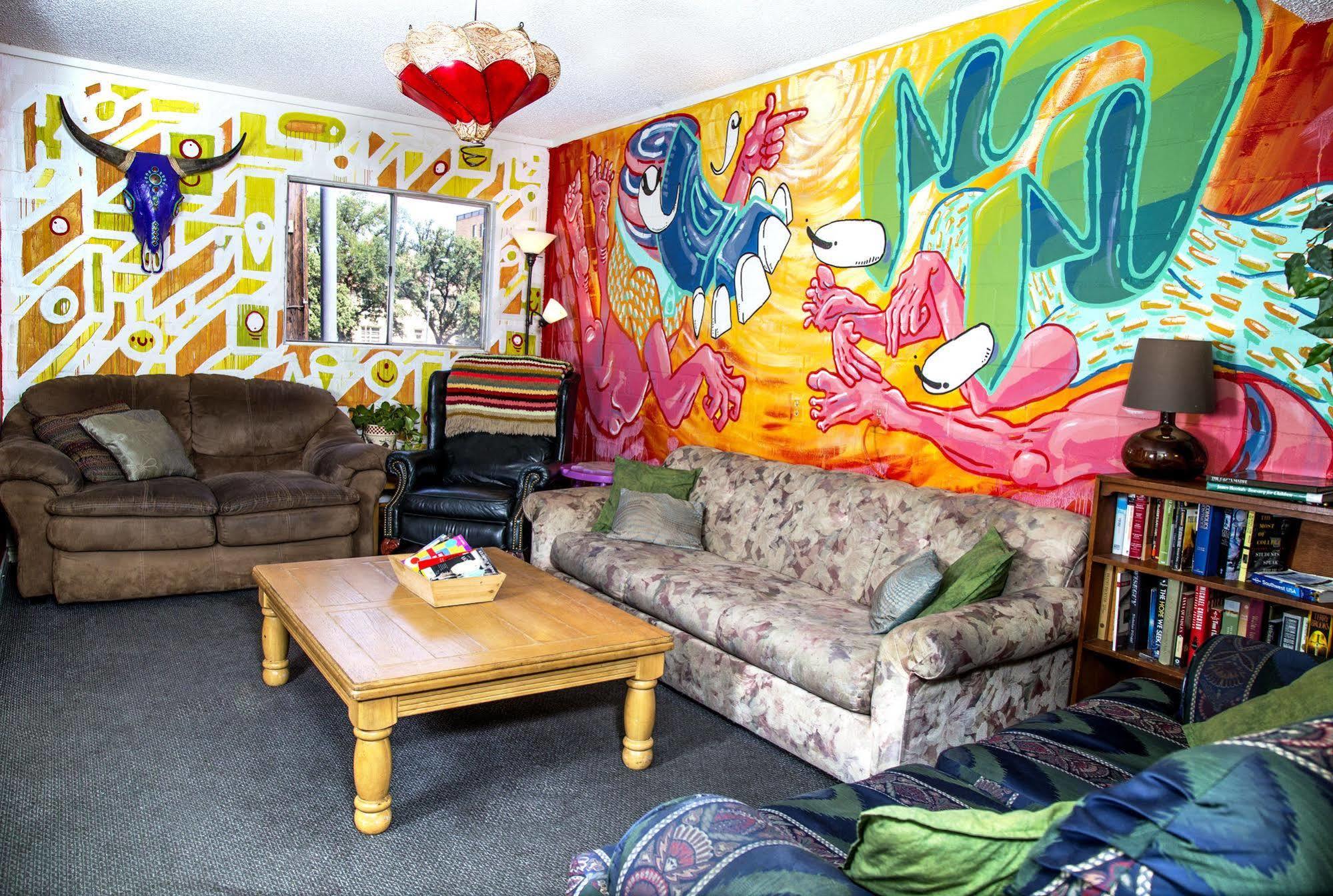 Drifter Jack'S Hostel Austin Exterior photo