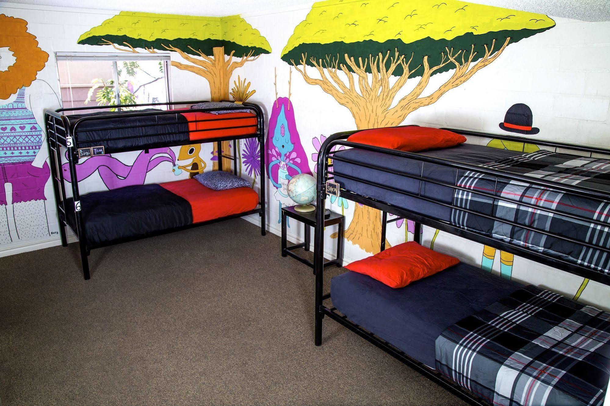 Drifter Jack'S Hostel Austin Exterior photo