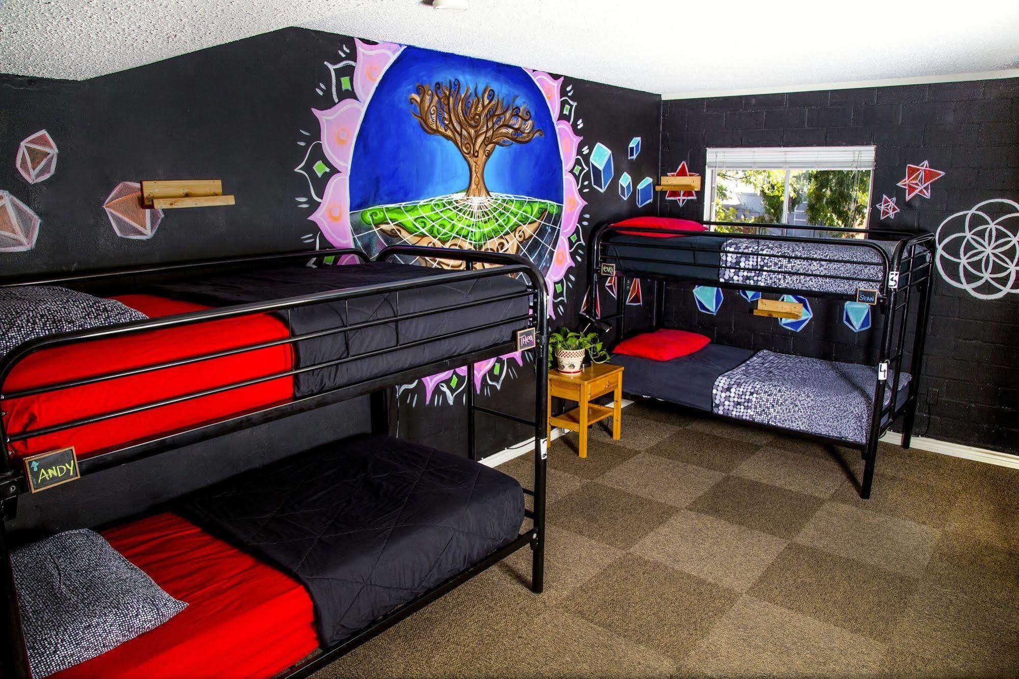 Drifter Jack'S Hostel Austin Exterior photo